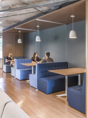 融合傳統(tǒng)與現(xiàn)代 打造靈活多變的辦公室室內(nèi)設(shè)計